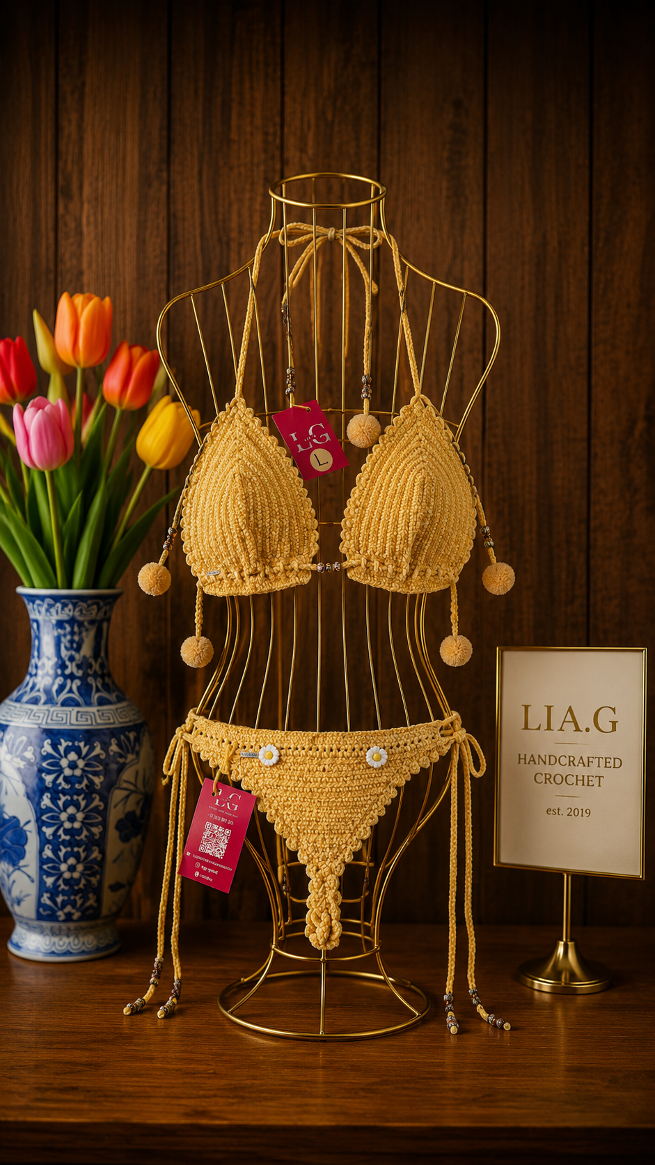 Bikini crochet mostaza con pompones y margaritas LIA.G