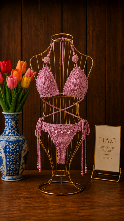Bikini crochet rosa palo con conchas y macramé LIA.G