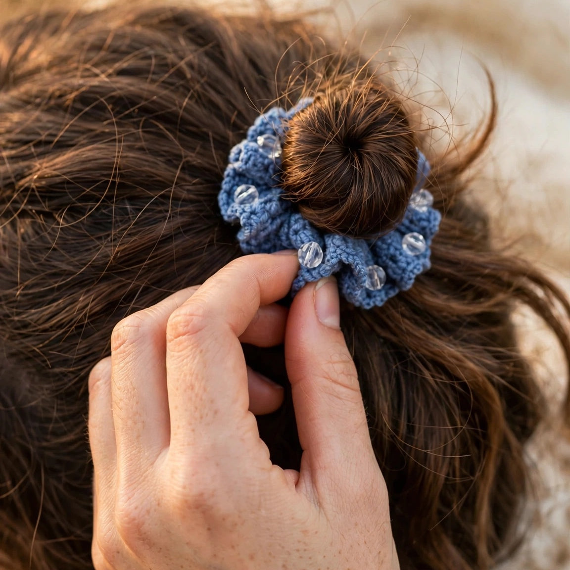 Coletero crochet azul jean con cristales en mono - LIA.G