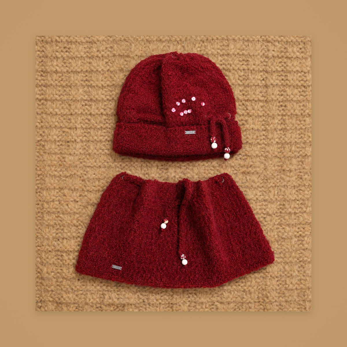 Conjunto crochet Ruby Boucle gorro y bufanda burdeos bouclé vista completa
